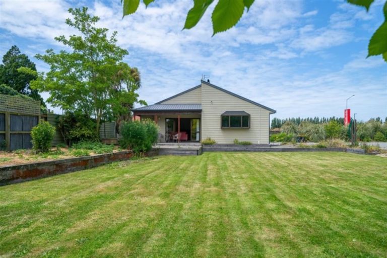 Photo of property in 421 Marshland Road, Marshland, Christchurch, 8083
