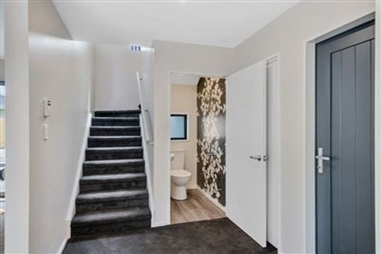 Photo of property in 2/90 Bishop Street, St Albans, Christchurch, 8014