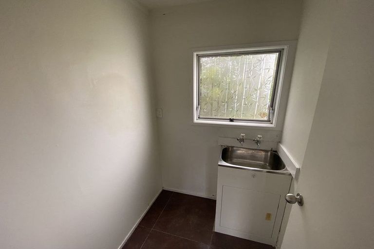 Photo of property in 1/92 Kenderdine Road, Papatoetoe, Auckland, 2025