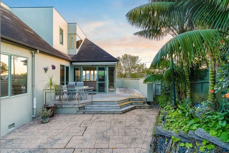 Photo of property in 9 Mariposa Crescent, Birkenhead, Auckland, 0626