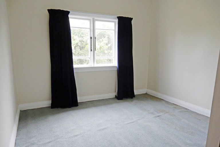 Photo of property in 32 Liverpool Street, Hampden, 9410