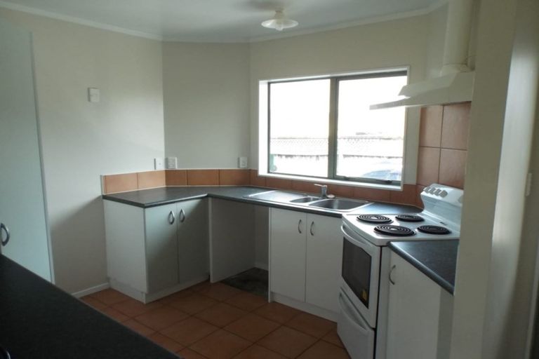 Photo of property in 1a Benton Place, Manurewa, Auckland, 2102
