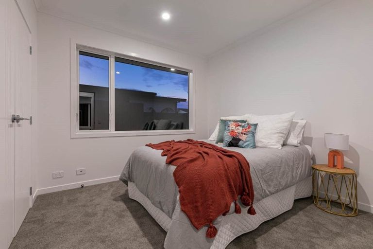 Photo of property in 7 Houpuni Road, Wainui, 0932