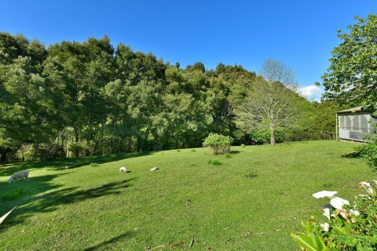 Photo of property in 716 Tahekeroa Road, Tahekeroa, Kaukapakapa, 0873