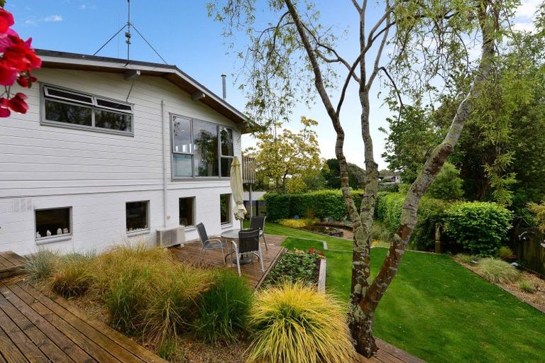 Photo of property in 92 Poaka Avenue, Dinsdale, Hamilton, 3204