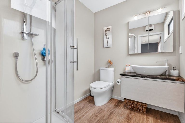 Photo of property in 16 Wai Matangi Place, Motuoapa, 3382