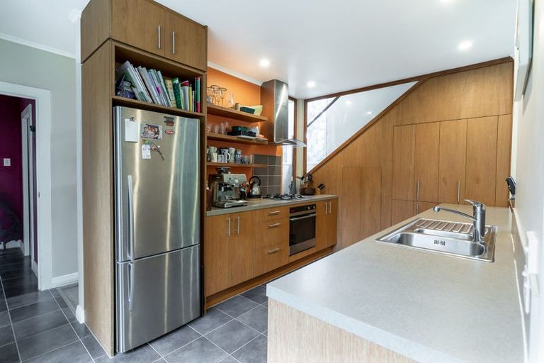 Photo of property in 8 Rimu Road, Oratia, Auckland, 0604