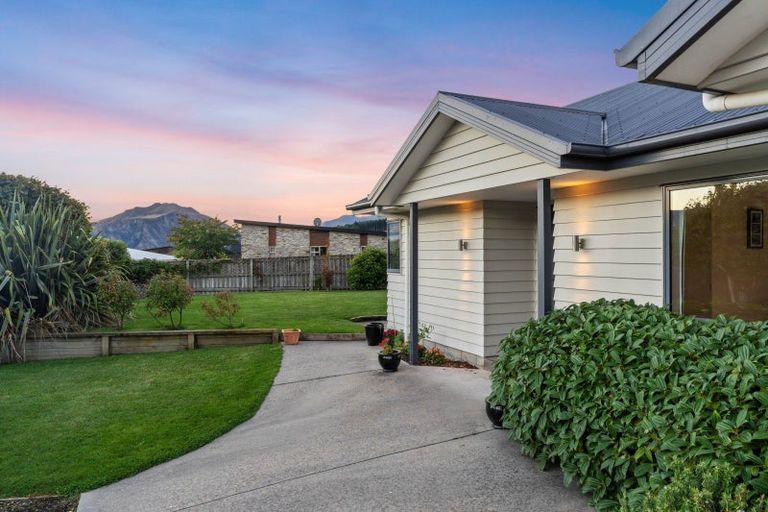 Photo of property in 7 Perrow Street, Wanaka, 9305