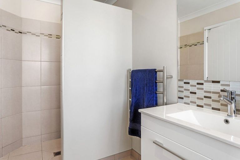 Photo of property in 10 Kuta Street, Pegasus, 7612