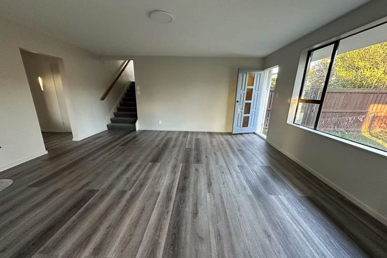 Photo of property in 12 Juniper Place, Burnside, Christchurch, 8053