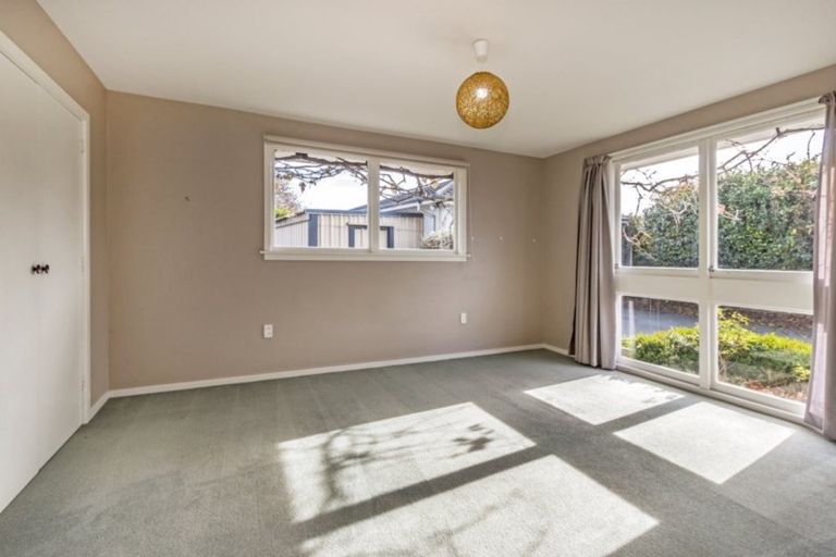 Photo of property in 24 Rutherglen Avenue, Ilam, Christchurch, 8041