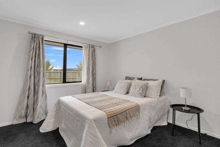 Photo of property in 43 Nicolau Avenue, Rolleston, 7615