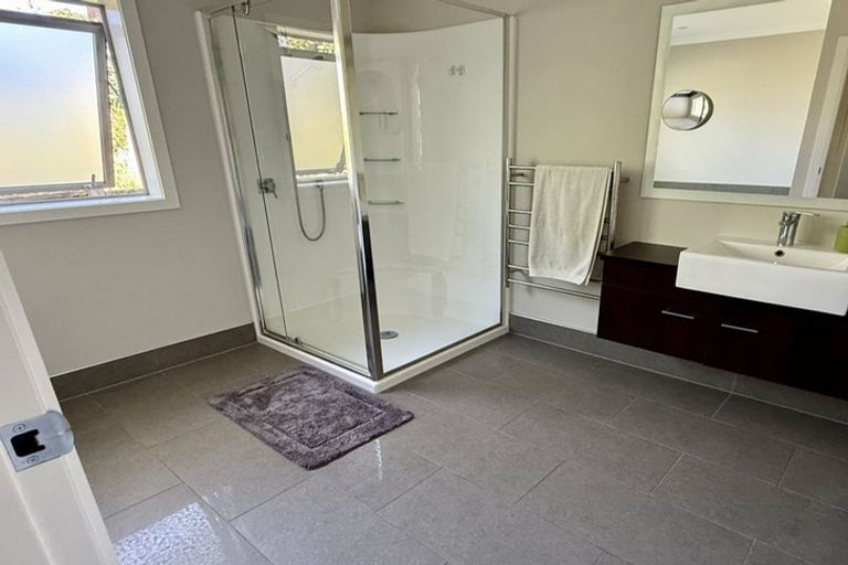 Photo of property in 46 Simpson Crescent, Raumati Beach, Paraparaumu, 5032