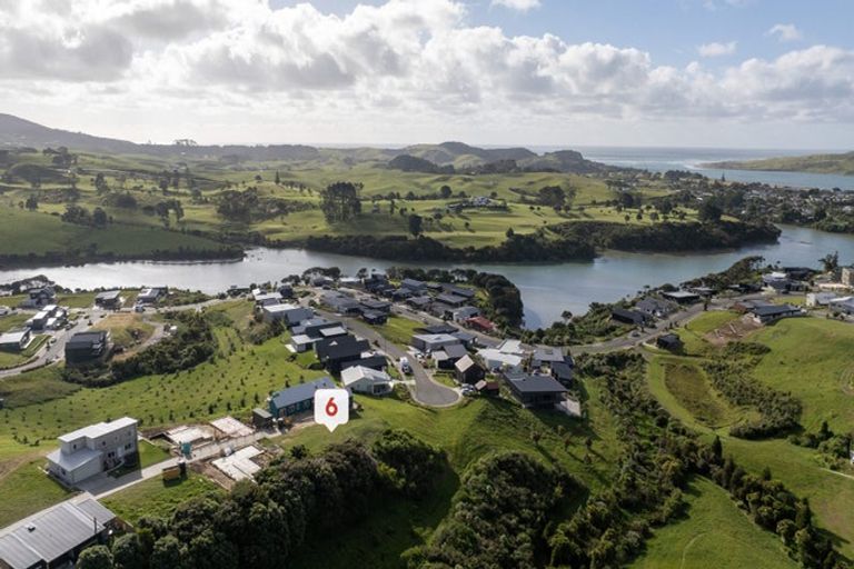 Photo of property in 6 Koromiko Lane, Raglan, 3225