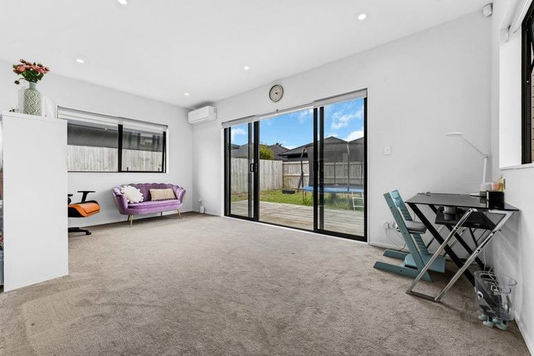Photo of property in 2 Raymond Grace Avenue, Huapai, Kumeu, 0810