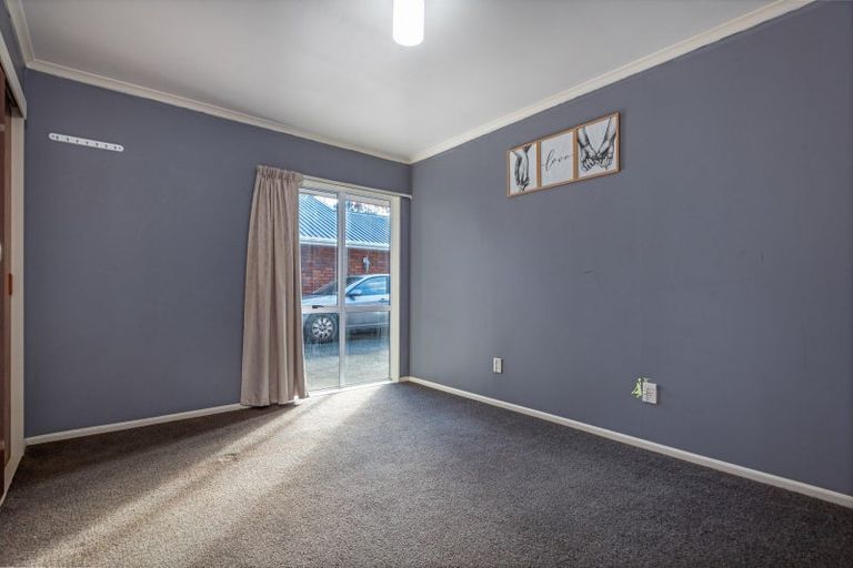 Photo of property in 509 Featherston Street, Roslyn, Palmerston North, 4414