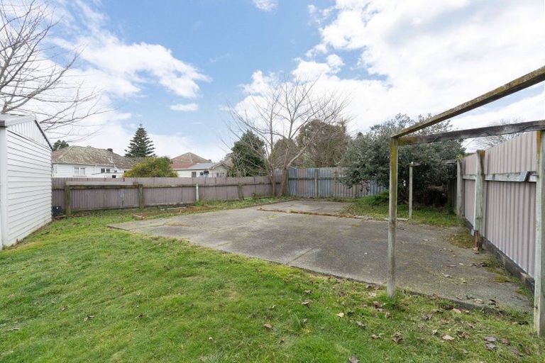 Photo of property in 76 Cambridge Street, Levin, 5510