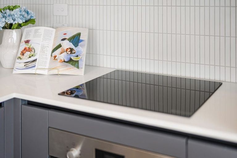 Photo of property in 35 Observation Green, Hobsonville, Auckland, 0616