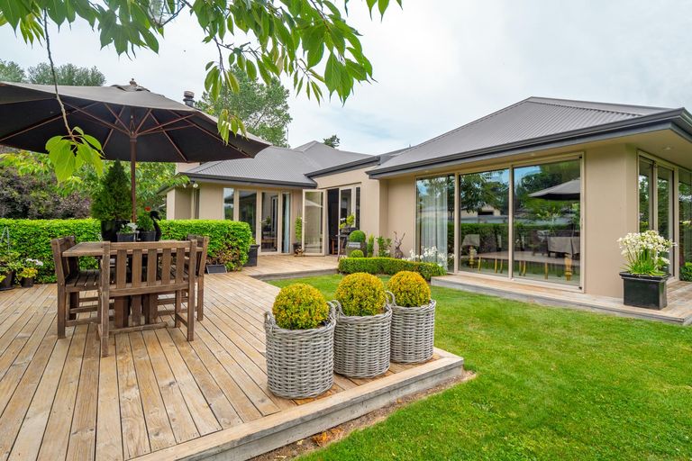 Photo of property in 45 Tancred Street, Geraldine, 7930