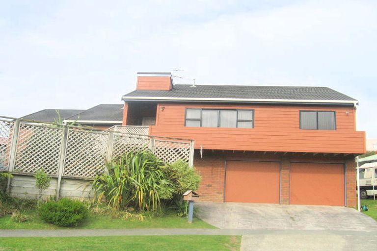 Photo of property in 9 Otamarau Grove, Maungaraki, Lower Hutt, 5010