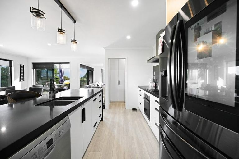 Photo of property in 3 Gregson Drive, Huntly, 3700