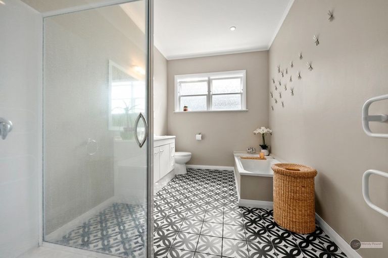 Photo of property in 81 Wakefield Street, Alicetown, Lower Hutt, 5010