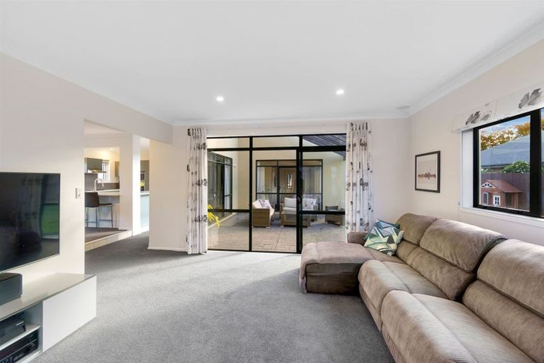 Photo of property in 65 Coolspring Way, Redwood, Christchurch, 8051