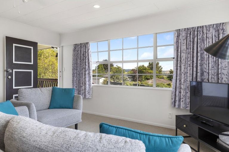 Photo of property in 2/17 Cumberland Street, Tauhara, Taupo, 3330