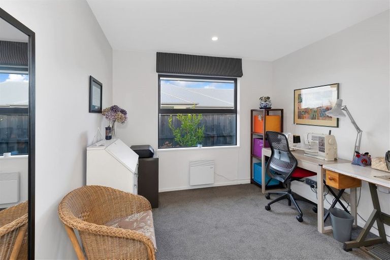 Photo of property in 36 Watkins Drive, Rangiora, 7400