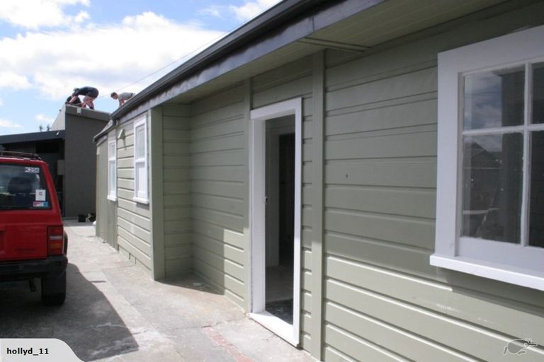 Photo of property in 147 Onepu Road, Lyall Bay, Wellington, 6022