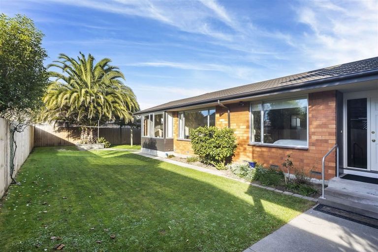 Photo of property in 53 Sayers Crescent, Ilam, Christchurch, 8041