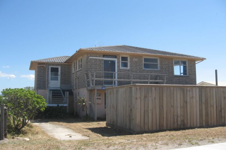 Photo of property in 450 Pukehina Parade, Pukehina, Te Puke, 3189