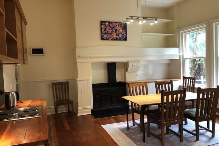 Photo of property in Claremont House, 24 Melrose Street, Roslyn, Dunedin, 9010