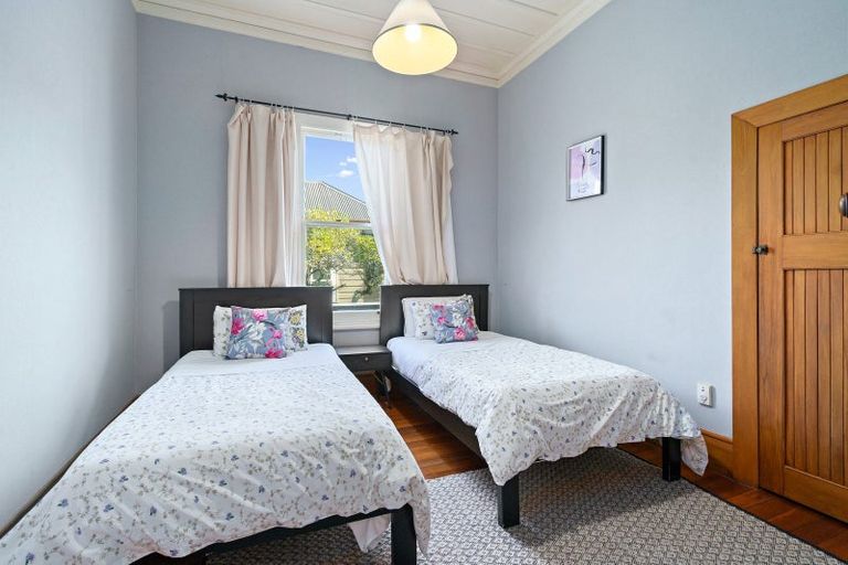 Photo of property in 41 Queen Street, Cambridge, 3434