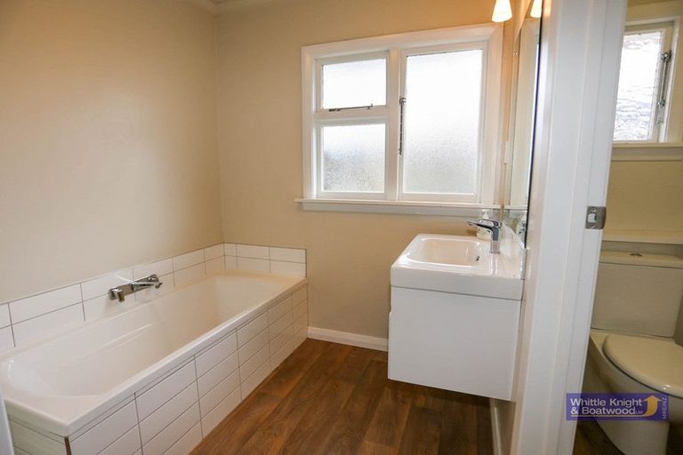 Photo of property in 190 Cashmere Road, Hoon Hay, Christchurch, 8025