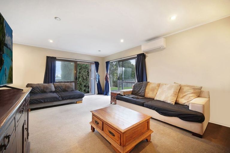 Photo of property in 164 Hutchinson Avenue, New Lynn, Auckland, 0600