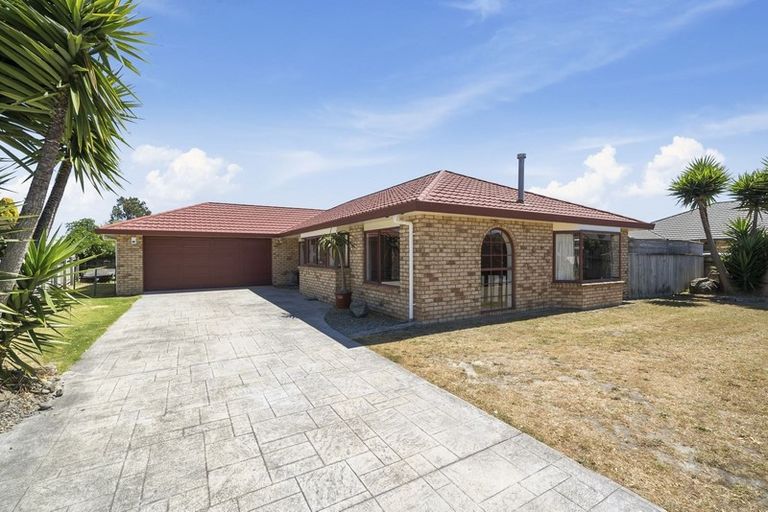 Photo of property in 49 College Drive, Paraparaumu, 5032