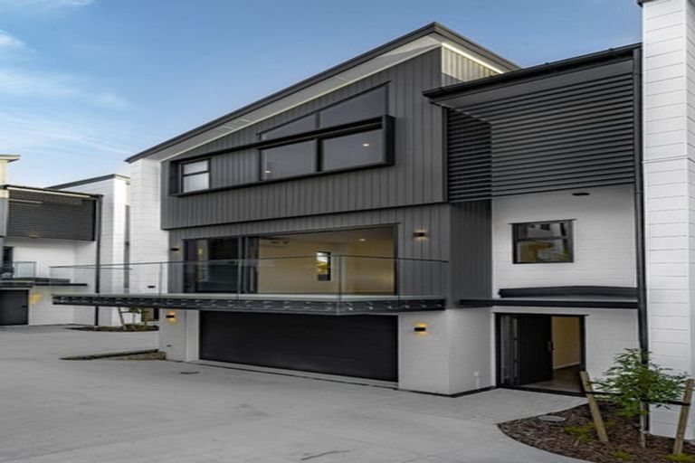 Photo of property in 4 Stockade View Lane, Howick, 2014