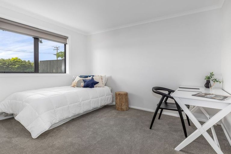 Photo of property in 1 Catherine Lane, Levin, 5510