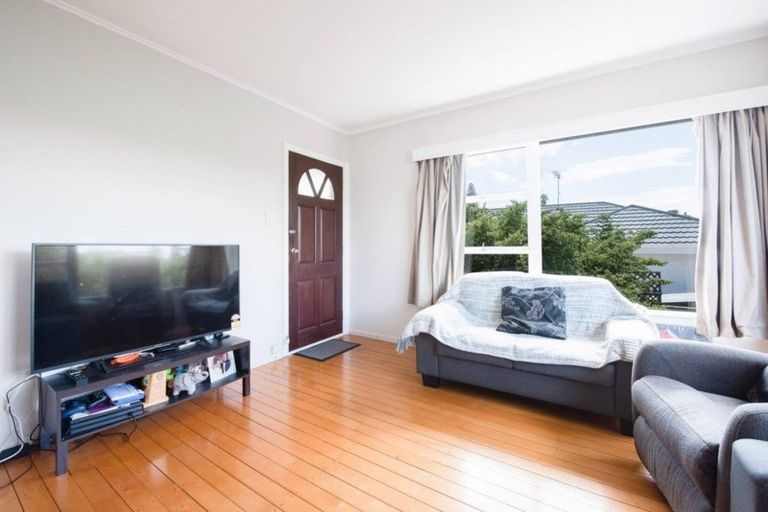 Photo of property in 1/22 Margaret Place, Milford, Auckland, 0620