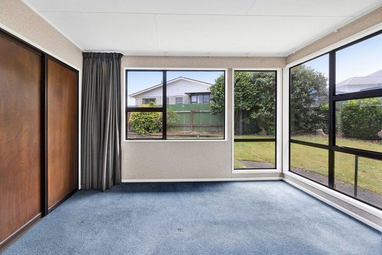 Photo of property in 35 Dives Avenue, Hawera, 4610