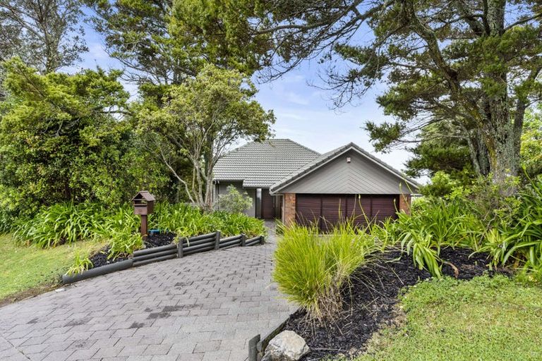 Photo of property in 161 Mellons Bay Road, Mellons Bay, Auckland, 2014