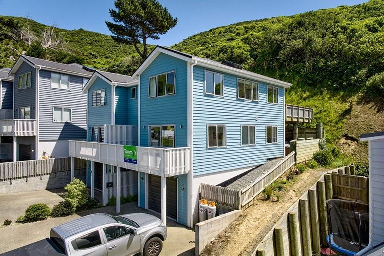 Photo of property in 10a Rarangi Way, Owhiro Bay, Wellington, 6023