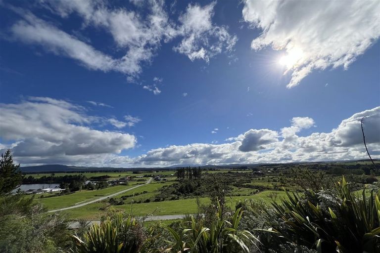Photo of property in 8 Bellbird Close, Moana, 7875