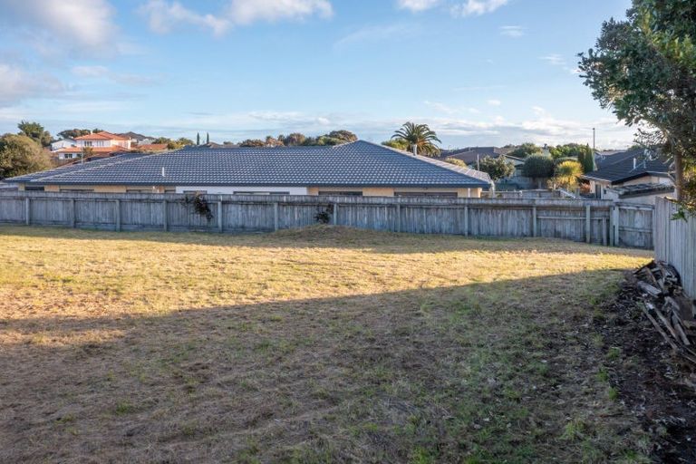 Photo of property in 5 Datum Way, Paraparaumu, 5032