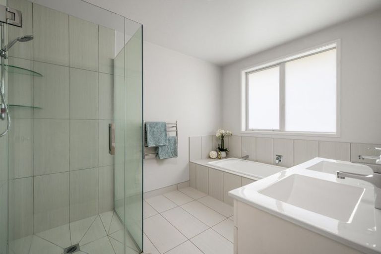 Photo of property in 32 Harbelle Close, Bethlehem, Tauranga, 3110