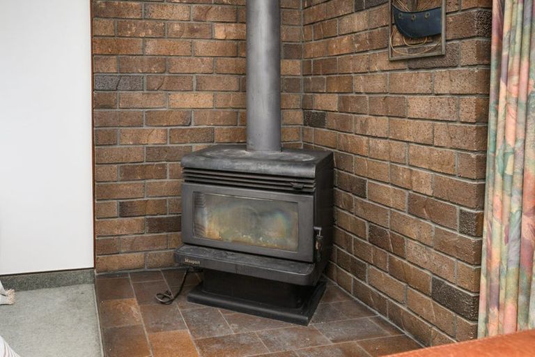 Photo of property in 12 Seabury Avenue, Foxton Beach, Foxton, 4815