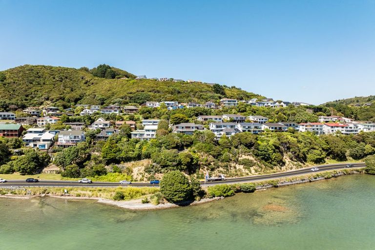 Photo of property in 35 Bosun Terrace, Whitby, Porirua, 5024
