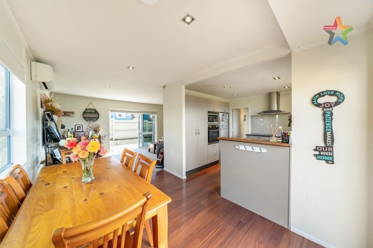 Photo of property in 7 Acacia Avenue, Maungaraki, Lower Hutt, 5010