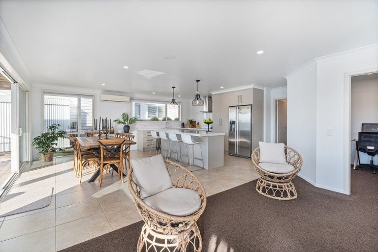 Photo of property in 49 Aquila Drive, Whitianga, 3510